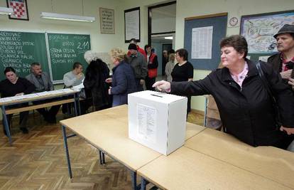 IZBORI 2007.: 62 posto birača izašlo na izbore 