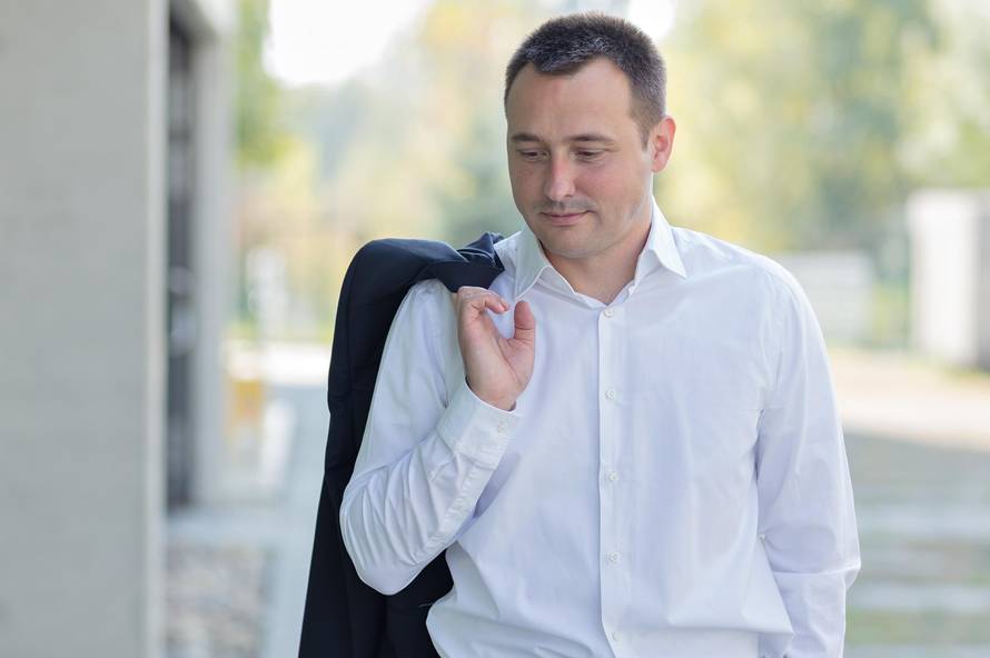 Učitelji zaslužuju i veće plaće i  više ugleda. Evo zbog čega…