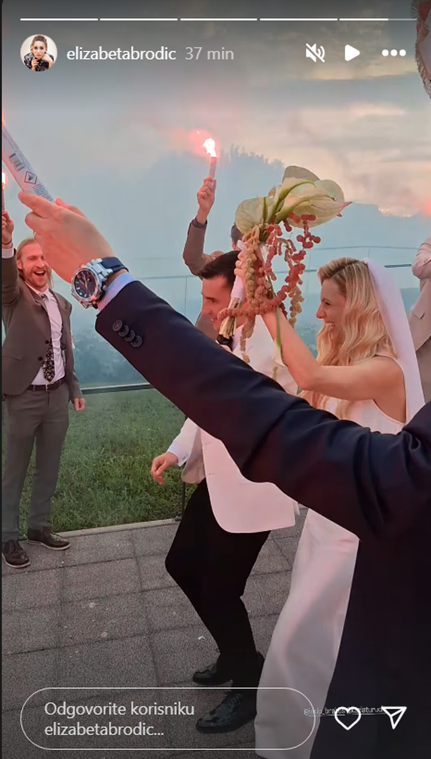 Oženila se zvijezda serije 'San snova'! Društvene mreže 'gore' od spektakularnog vjenčanja