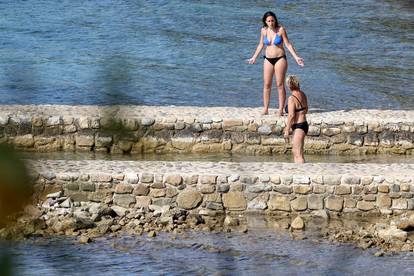 Zadar:  Kupanje u listopadu