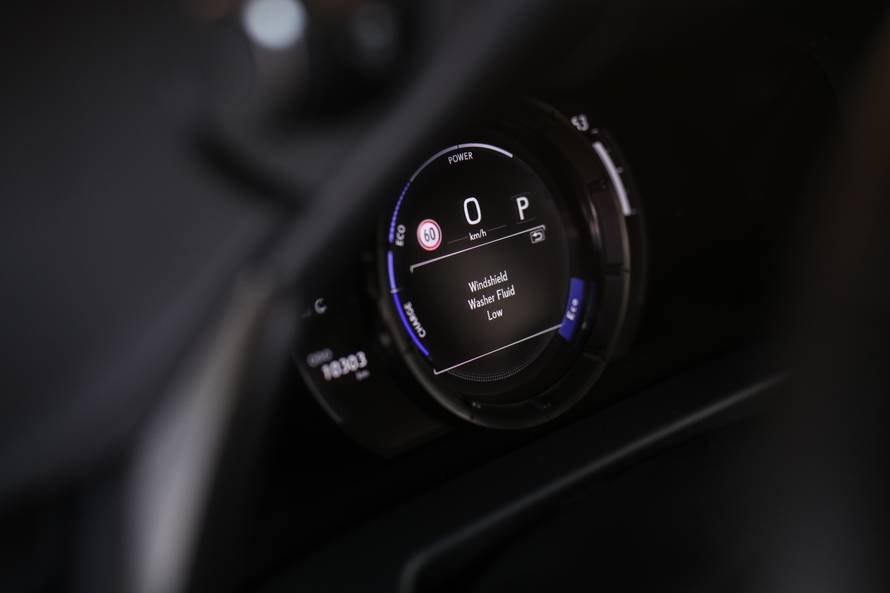 Lexus ES je drugačije, japansko shvaćanje premium limuzine