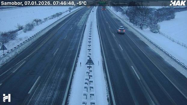 FOTO Autoceste diljem Hrvatske zametene snijegom, pogledajte