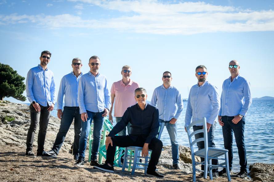 Rišpet ponovno dira srce: 'Volim te za poludit' novi je hit ljeta...