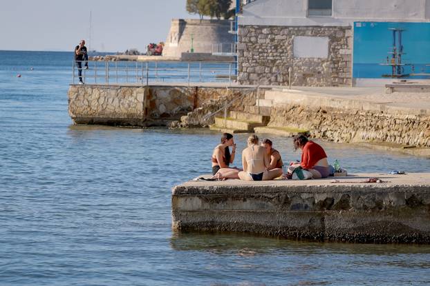 Zadar: Sunčanje i kupanje ugodno je i u listopadu