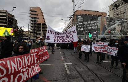 Ekološki prosvjed aktivista u šatorima ispred Vučićeva ureda