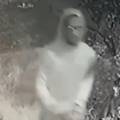 Prepoznajete li ga? Zagreba&ccaron;ka policija tra&zcaron;i mu&scaron;karca s fotke zbog bludnih radnji nad &zcaron;enom!