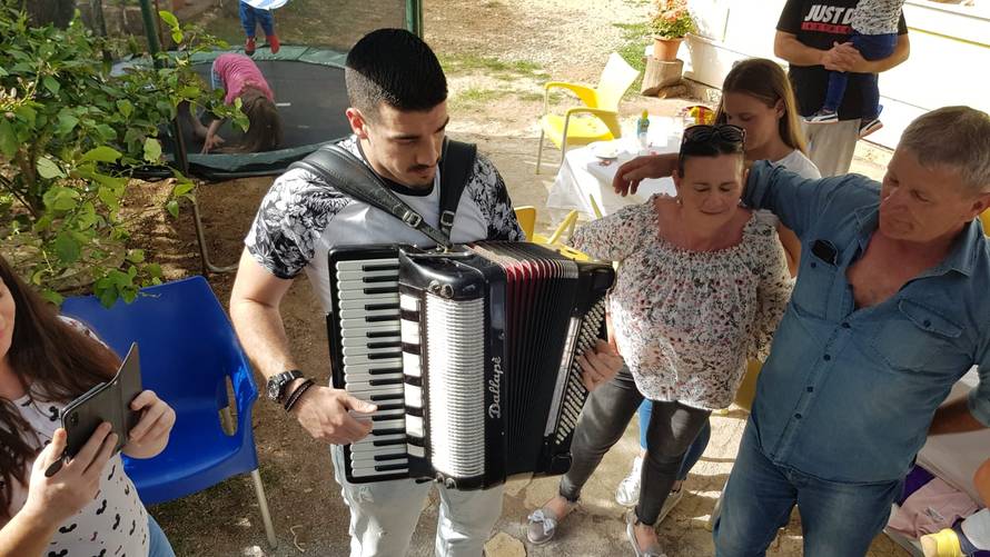 'Skupa smo se krstili, kad sam čuo njen plač zaljubio sam se'