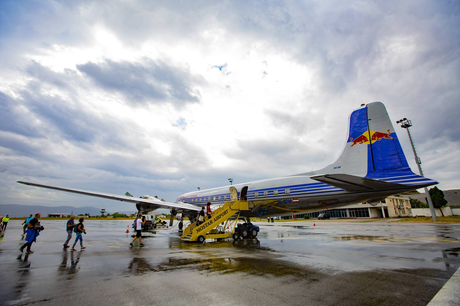 Red Bull u Mostaru organizirao obilazak zrakoplova Douglas koji je koristio Josip Broz Tito