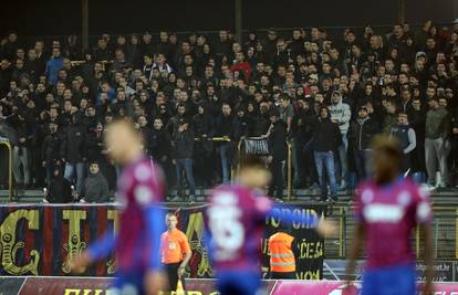 Torcida pozvala utučene igrače i vikala im: Vi niste Hajduk!