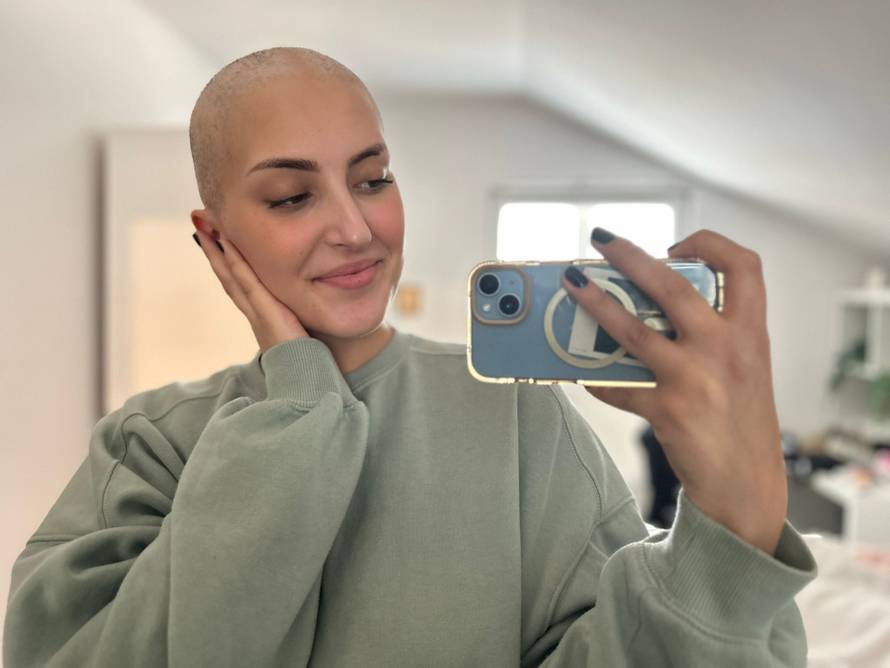 Borba hrabre Laure (18): 'Prošli mjesec sam saznala da imam leukemiju. Ali ja sam jaka!'