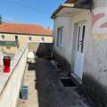 LAMPIONI PRED KU&Cacute;OM U&Zcaron;ASA Ovdje je monstrum ubio Luku