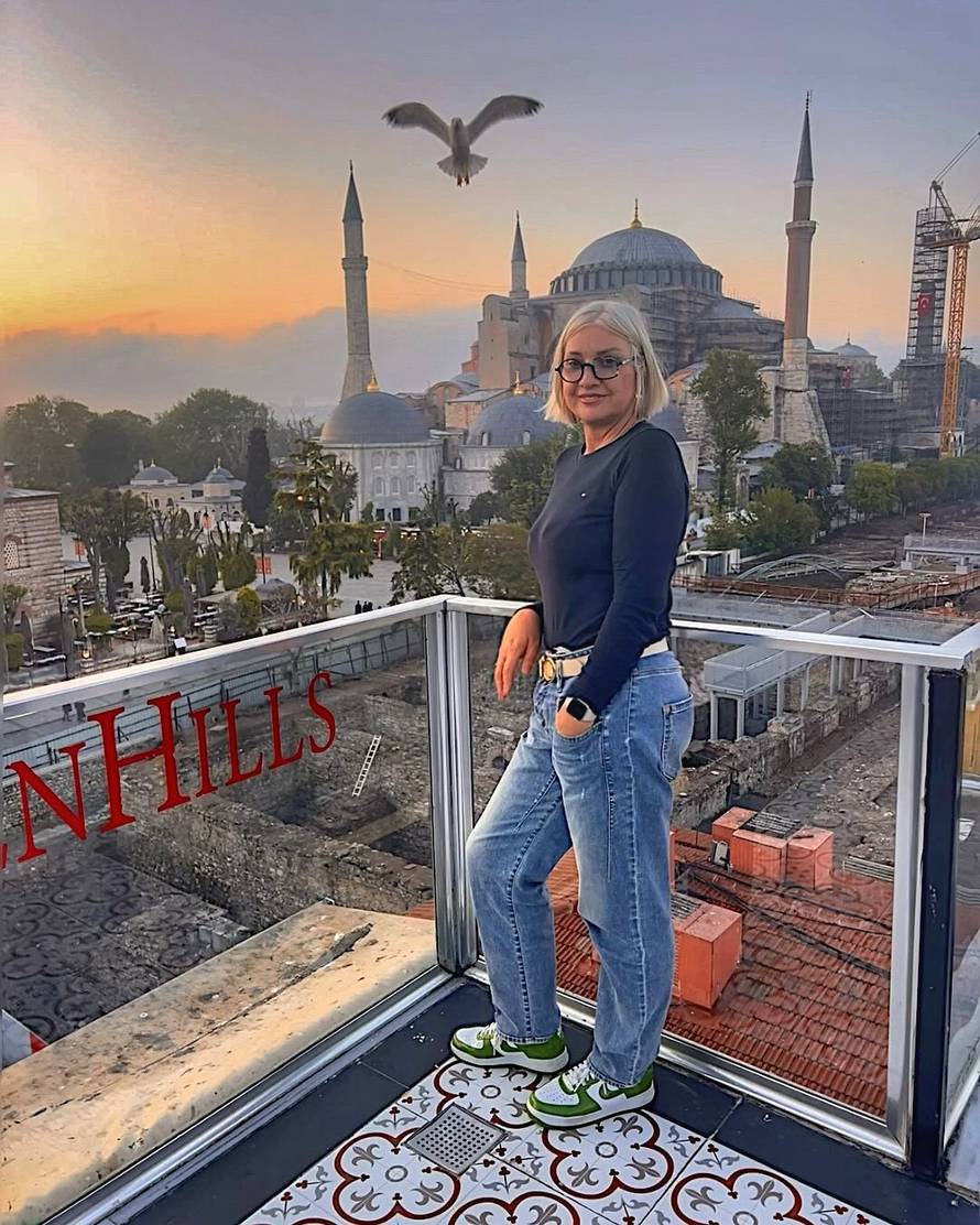 Znaš li tko sam? Prve korake je napravila uz more, a kasnije su kamere ušle u njezin dom...