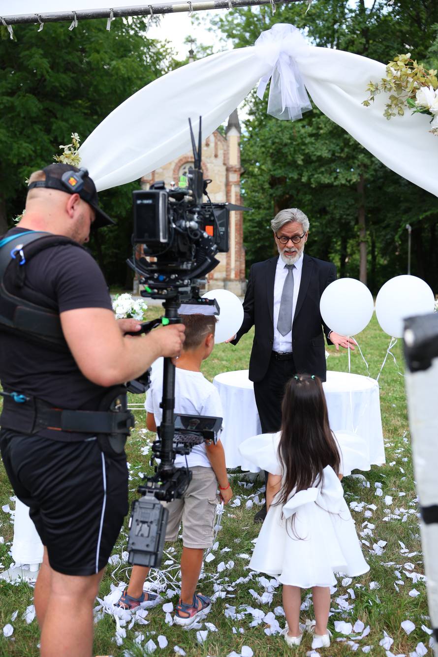 Olga ili Marta - tko će izreći sudbonosno 'da' već u prvoj epizodi novih 'Sjena prošlosti'?