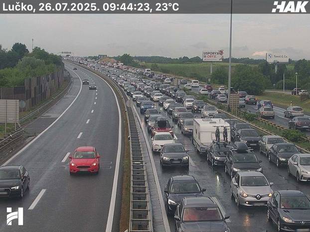 Vikend u srcu sezone i ogromne gužve diljem  zemlje: Pogledajte stanje na HAK-ovim kamerama!