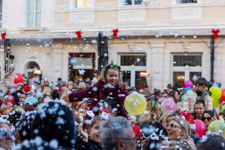 'Ko to more platit! Vodimo vas na sve 'kantune' adventa u Splitu, za svakoga ponešto...