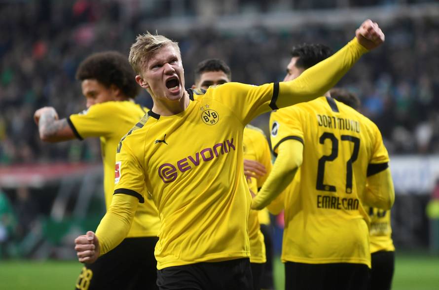 Bundesliga - Werder Bremen v Borussia Dortmund