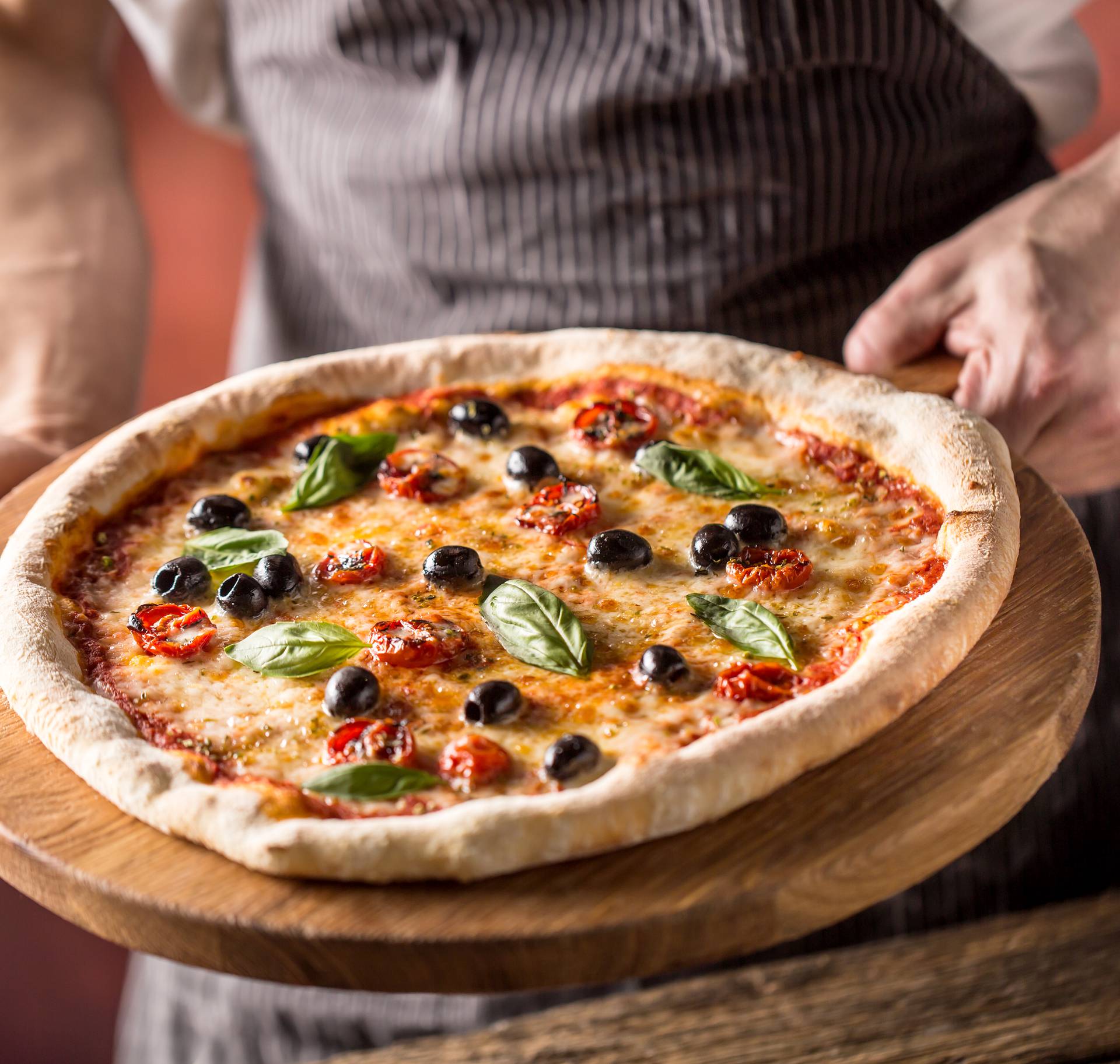 Talijanski chef otkrio kako se pizza jede: To je pravilan način