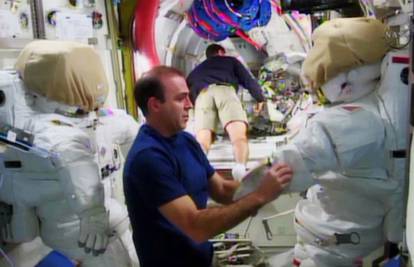 Pratite uživo: Astronauti su krenuli u popravak postaje