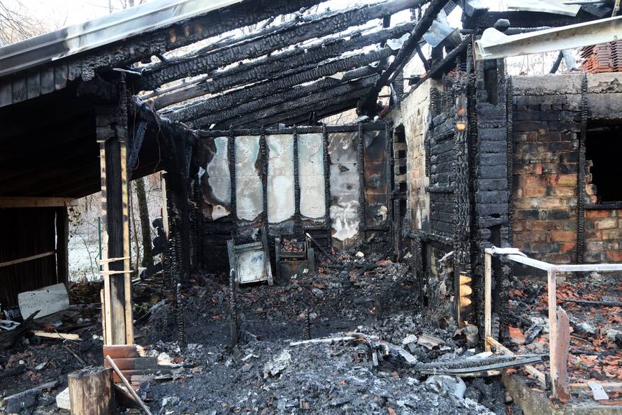 Od doma je ostalo tek zgarište: 'Najviše boli što je tako umrla'