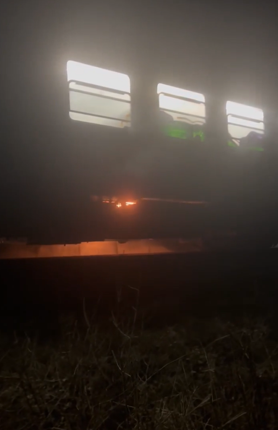 VIDEO Planuo vlak kod Osijeka: 'Strojovođa je vikao, morali smo iskakati, bilo je prestrašno'