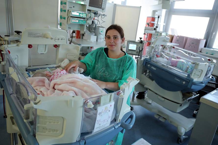 'Naše male princeze': Curice se smiju, guguću i svaka ima 5 kg