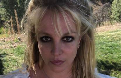 Britney se vratila na društvene mreže nakon proslave zaruka i zabrinula obožavatelje objavom