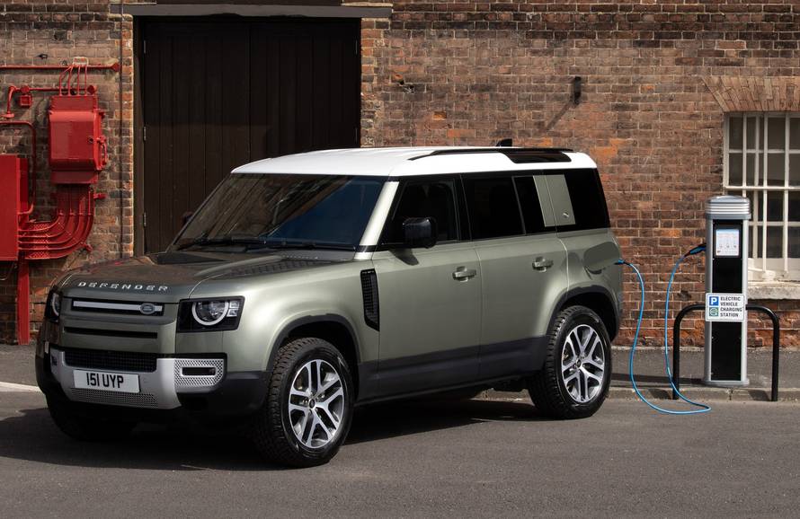 Ima čak 404 KS: I nezaustavljivi Land Rover odsad vozi na struju