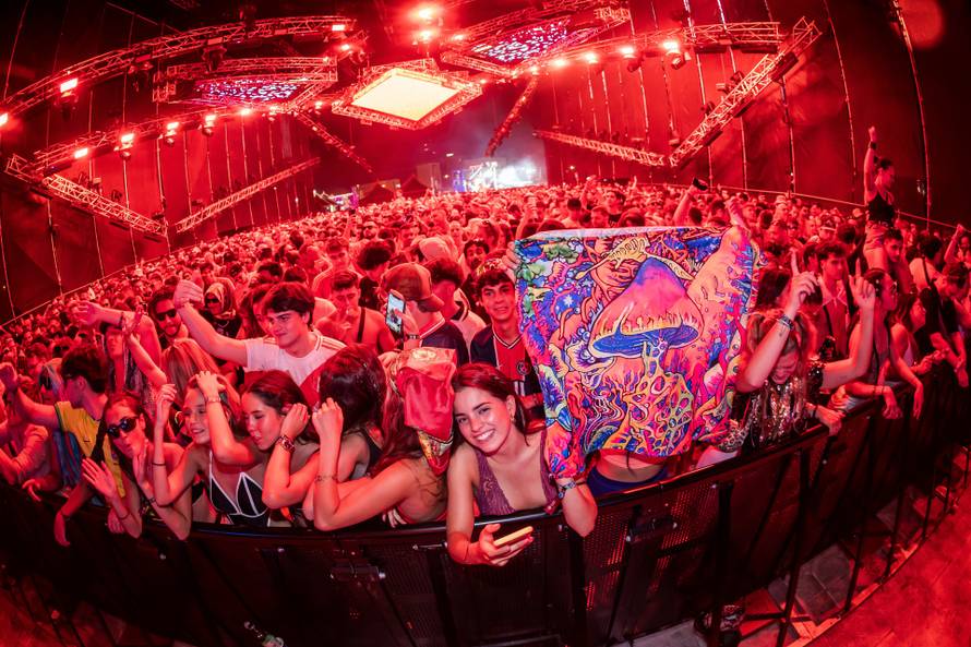 Split -  DJ-a Carl Cox