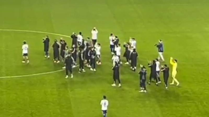 VIDEO Hajduk čak 42 dana nije igrao na Poljudu. Evo kako su nogometaši pozdravili Torcidu