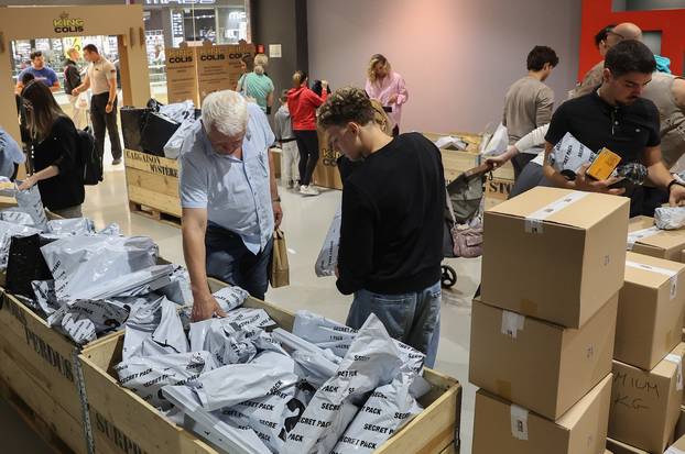 Trgovina "izgubljenih" paketa stigla je i u Split