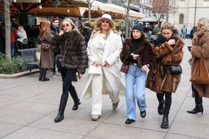 FOTO Brojni poznati prošetali na Badnjak centrom Zagreba: Iva Todorić, Habijan, Uršula Tolj...