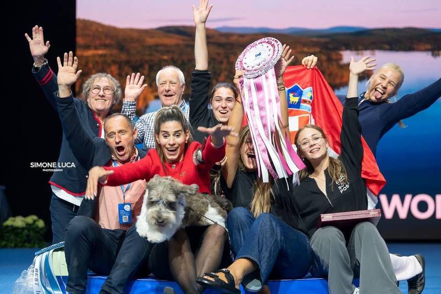 Prije 16 godina plesala je sa psima na Supertalentu, a sada ima najljepšeg psa na svijetu