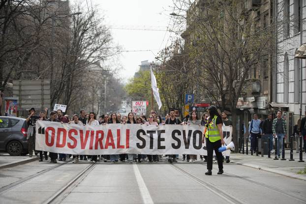 Beograd: Tisuće motorista stigalo je dati podršku studentima