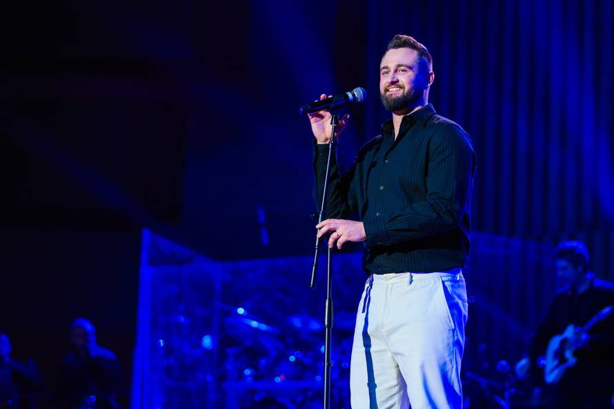 Matija Cvek: Ne sviđa mi se baš pjesma Marka Bošnjaka. Duet s Thompsonom? Nema šanse...