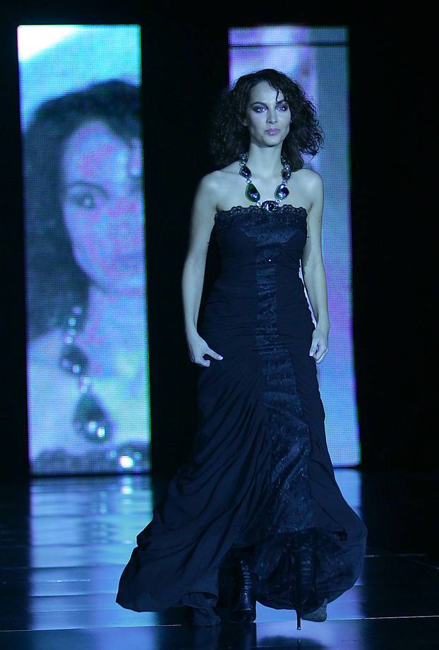 ARHIVA - Sve oči treće večeri 6. Cro-a-portera bile su uprte u zanosnu Anicu Kovač