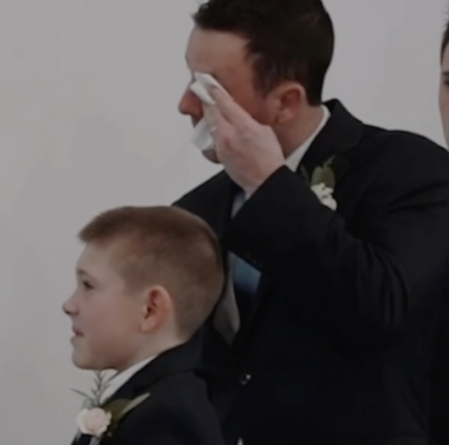 Rasplakala sve goste: Amerikanka se zavjetovala posinku na vjenčanju