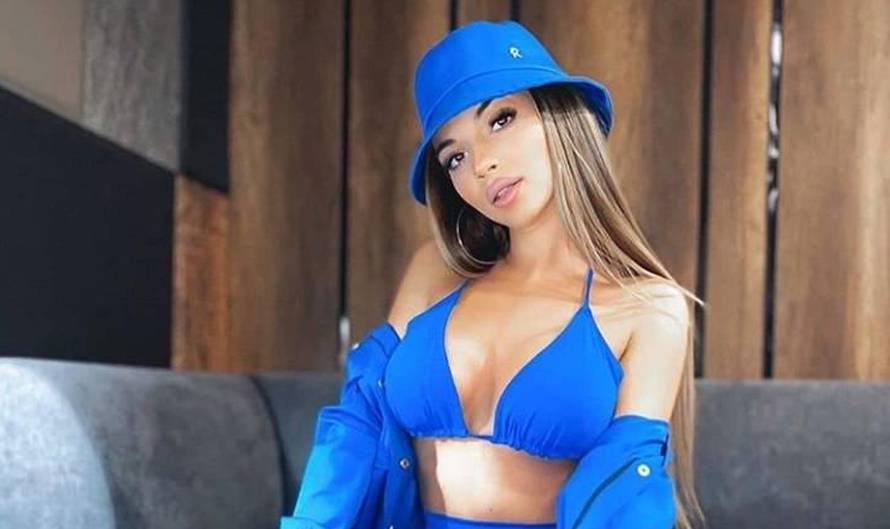 Pjevačica zavukla ruku u gaćice, a Instagram joj obrisao fotku