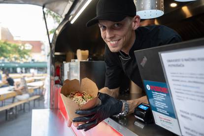 FOTO Počeo Food truck festival u Zagrebu - delicije za svačiji ukus