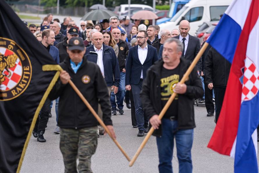 Zagreb: Gradonačelnik Tomašević posjetio Ustanovu za sveobuhvatnu skrb "Tigrovi" u povodu obilježavanja Dana državnosti i Dana branitelja grada Zagreba