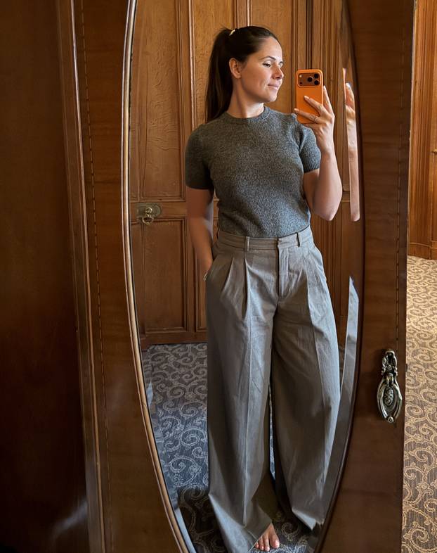 FOTO Olimpijka navukla tangice i bikini i klizala. I to jako brzo...