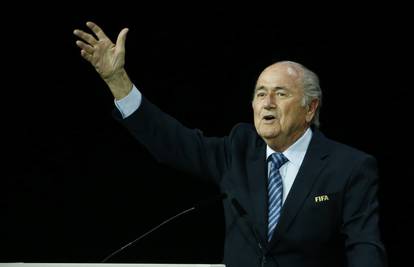 Princ Ali povukao se: Blatter osvojio peti uzastopni mandat