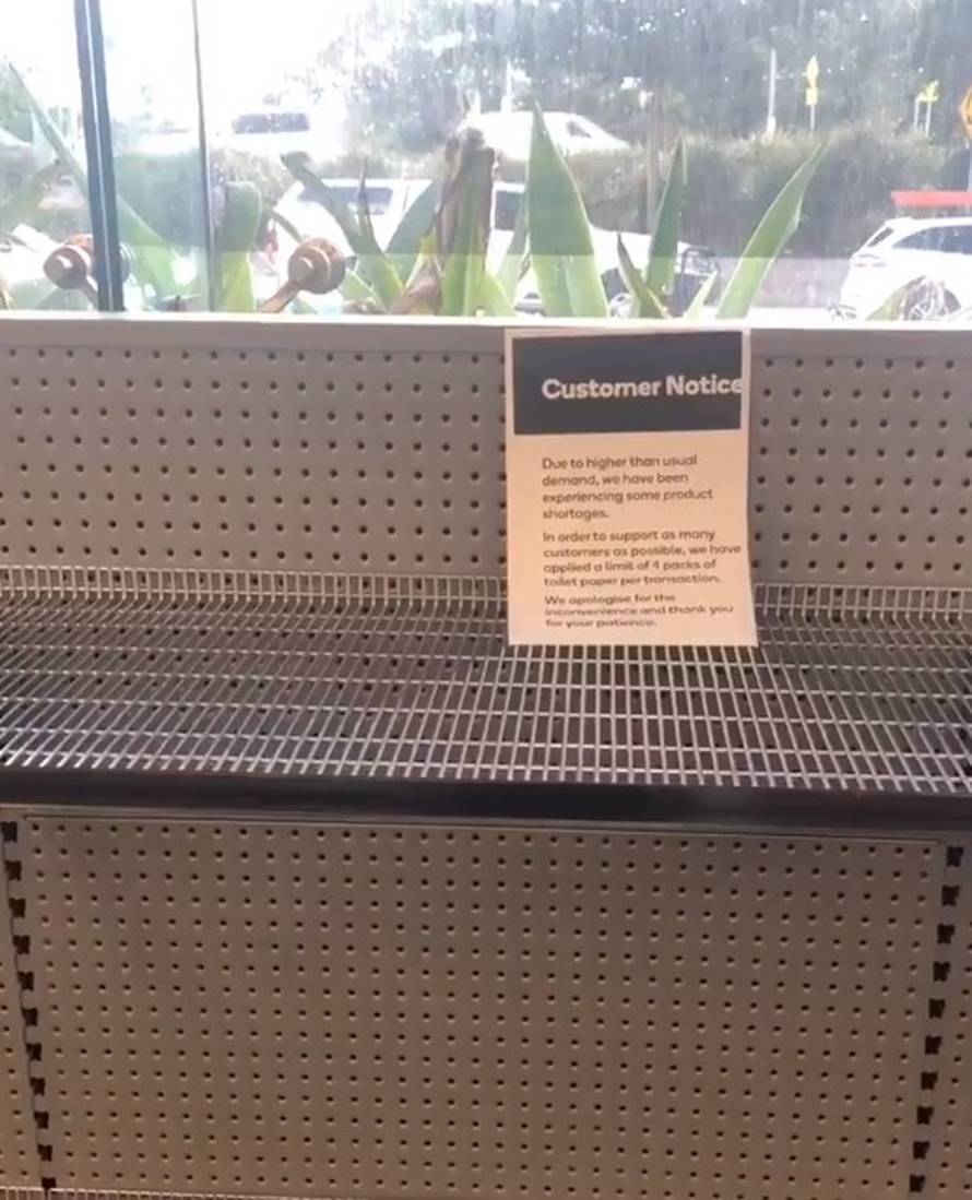 Panični šoping u Australiji: Tri žene potukle se zbog wc papira