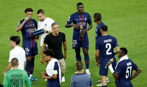 ANKETA Jeste li za ili protiv uvođenja time outa u nogomet?