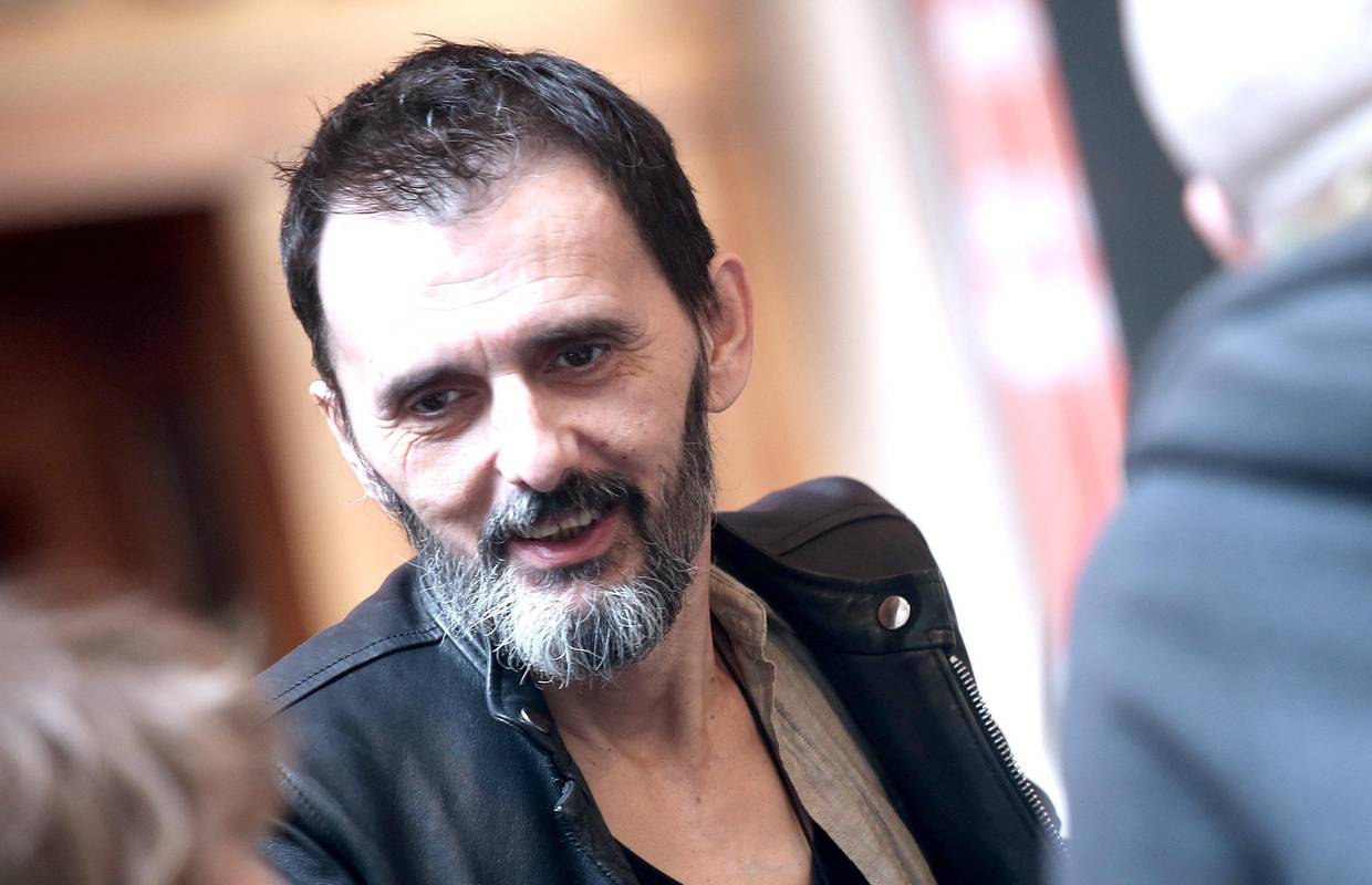 Goran Bare otkriva: 'Whiskey, pisanje, seks i filmovi. Eto, tako sam ja provodio dane u koroni'