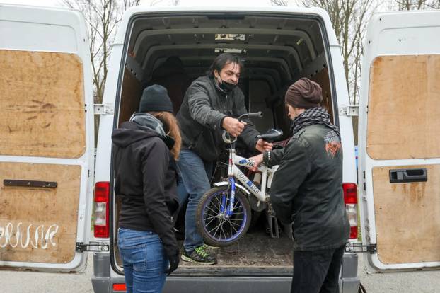 Osijek: BK "Furaj Lega" djeci SOS Dječjeg Sela Ladimirevci darovao bicikle