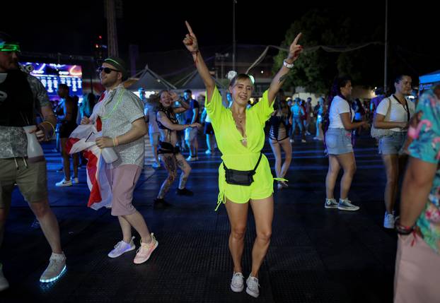 Split: Okupljanje prije početka druge večeri Ultra Europe Festivala