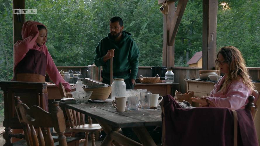 Ekipa na 'Farmi' smišlja taktike, a u štali je napeto: 'Nije još ni doručak, a ove se već svađaju!'