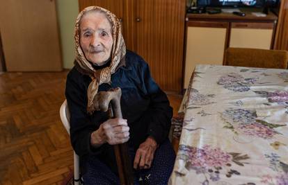 Baka Jagoda ima 100 godina i sama radi zimnicu: 'Otkad smo je udomili, život  je bogatiji'