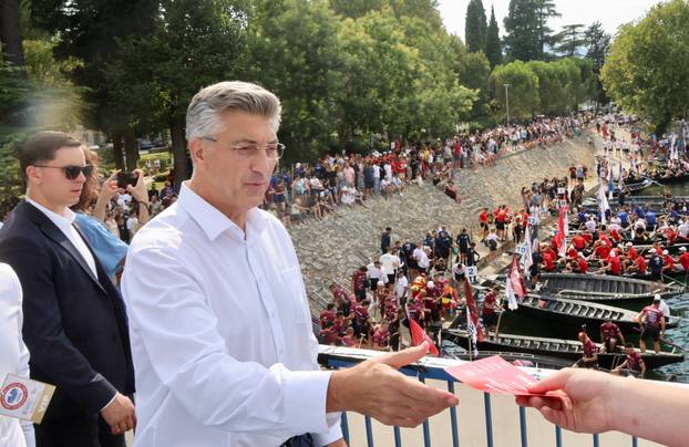 Metković: Tradicionalni 29. Maraton lađa