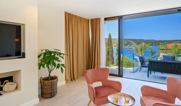 FOTO Luksuz na 'entu'! Zavirite u kuće naših slavnih na obali...